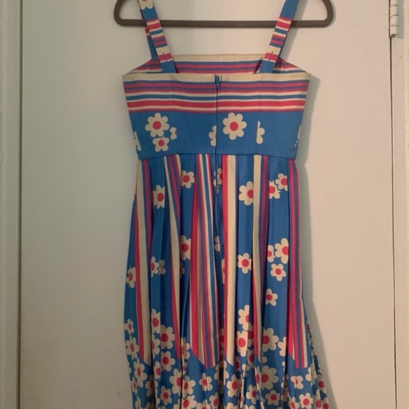Betsey Johnson Blue and Pink Floral Sleeveless Dress Size 2 - Picture 2 of 4